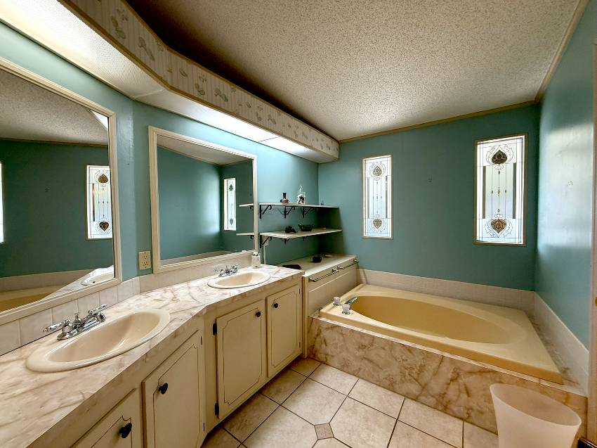 4115 Long Lake Way a Ellenton, FL Mobile or Manufactured Home for Sale